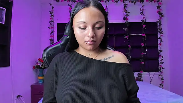 sweelanna   online show from 11-28-25, 01:41