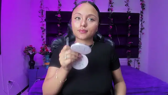 sweelanna   online show from 04-11-26, 01:54