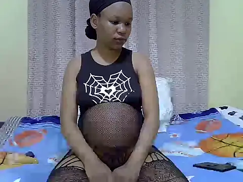 Snapshot of sweet_love002 chatting on 01-11-25, 09:36 sweet love002 online show from 01-11-25, 09:36