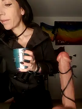 freyamoret online show from 11-06-25, 04:24