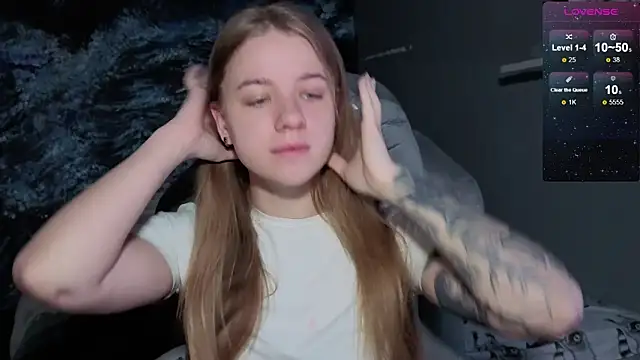 candy maggie online show from 12-17-25, 01:17