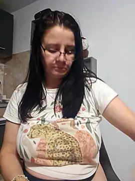 KristenVega online show from 11-04-25, 09:03