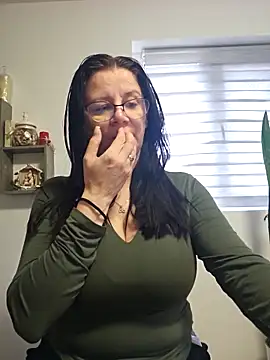 Snapshot of KristenVega chatting on 02-17-26, 09:28 KristenVega online show from 02-17-26, 09:28