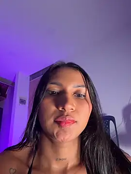 Barbiebrunette  online show from 10-24-25, 11:34