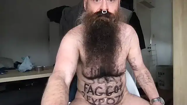 Snapshot of JunkieShitPig chatting on 03-21-25, 03:24 JunkieShitPig online show from 03-21-25, 03:24