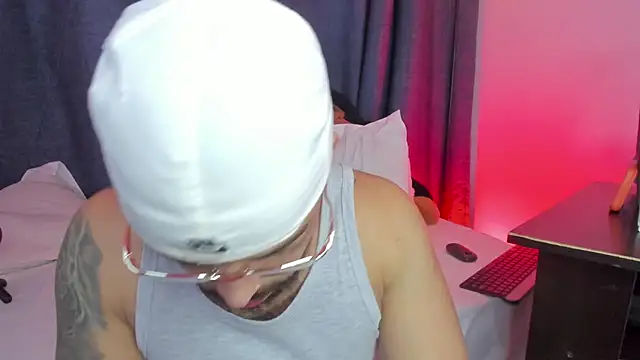 jacob stud18  online show from 04-10-26, 10:36