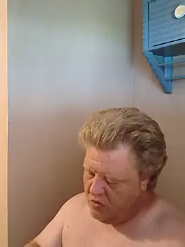 Snapshot of jrsexy83 chatting on 07-15-26, 12:43 jrsexy83 online show from 07-15-26, 12:43
