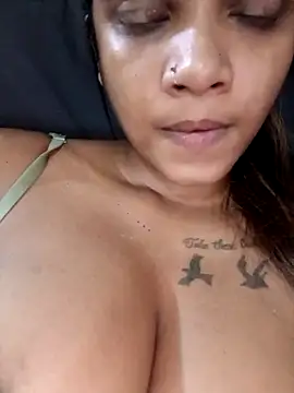 Indianqueen03 online show from 12-16-25, 08:25