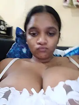 Indianqueen03 online show from 06-01-26, 06:20