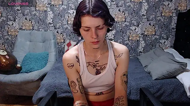 Snapshot of pretty_cristal69 chatting on 06-27-26, 12:26 pretty cristal69 online show from 06-27-26, 12:26