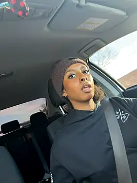 Your Paris online show from 12-20-25, 07:32