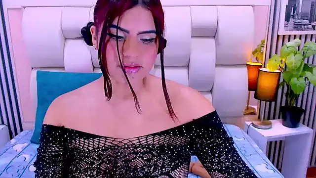 Snapshot of sarah_cream chatting on 05-22-26, 01:35 sarah cream online show from 05-22-26, 01:35