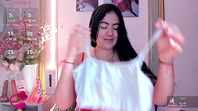 scarlet fostt  online show from 05-16-26, 12:26