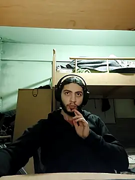 kleineid77 online show from 12-16-25, 05:51