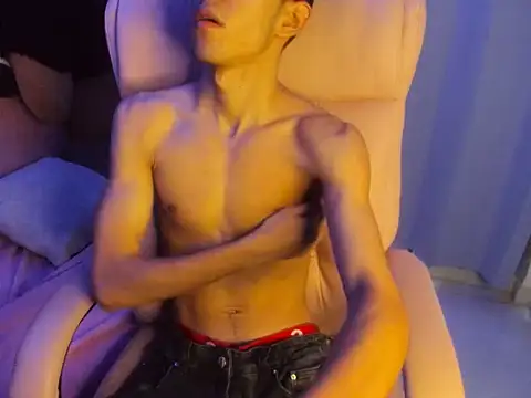 isaaclatino online show from 04-05-26, 09:39