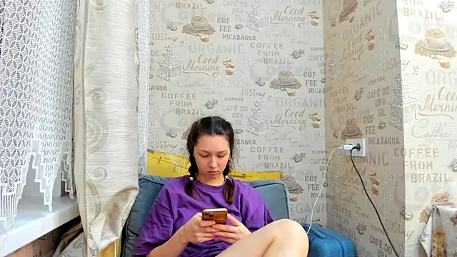 Adela Vetta online show from 02-21-25, 05:09