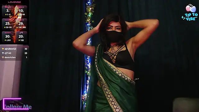 Snapshot of Aashiya- chatting on 03-01-25, 12:50 Aashiya- online show from 03-01-25, 12:50