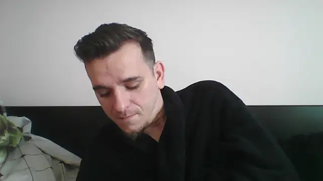 Huge cock22cm online show from 03-12-25, 07:24