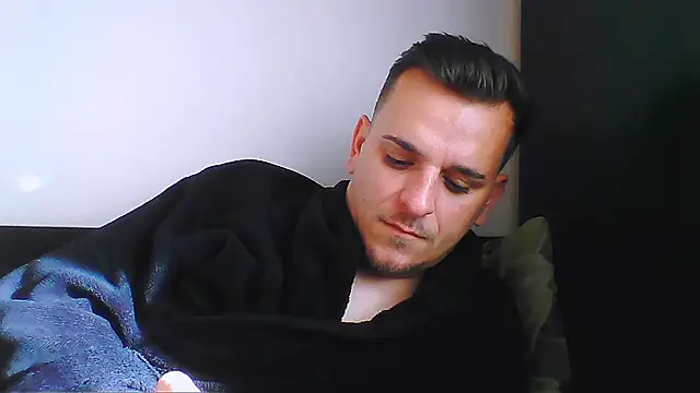 Huge cock22cm online show from 11-13-25, 11:42