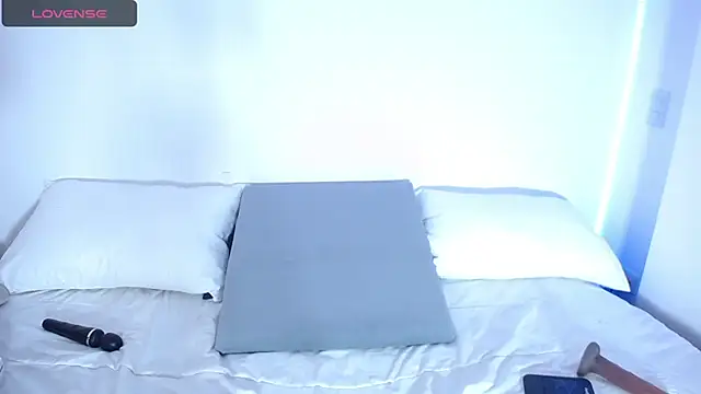 megan bluee23 online show from 12-09-24, 01:45