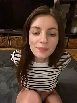 Snapshot of Sugar_Cube_69 chatting on 01-15-25, 08:37 Sugar Cube 69 online show from 01-15-25, 08:37