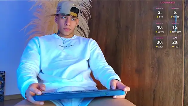 Josep Davies online show from 10-26-25, 07:42