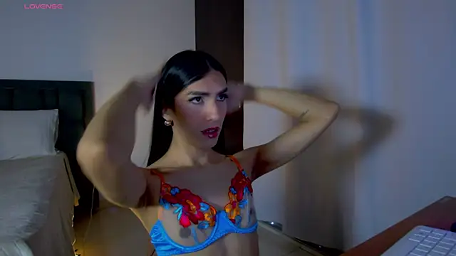 Snapshot of AlanaSofiia chatting on 07-03-26, 04:02 AlanaSofiia online show from 07-03-26, 04:02