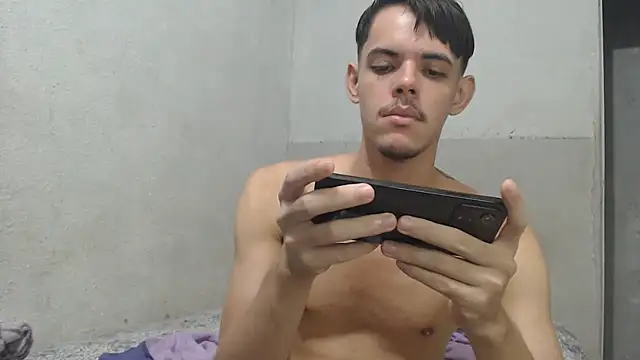 Snapshot of MicaelRian69 chatting on 04-29-26, 09:21 MicaelRian69 online show from 04-29-26, 09:21
