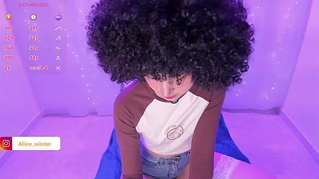 Alice winter  online show from 03-06-25, 10:26