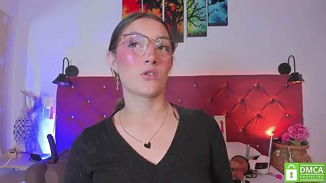 Snapshot of Ruth_harvey_ chatting on 05-16-26, 01:10 Ruth harvey online show from 05-16-26, 01:10
