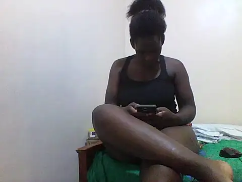 Snapshot of princess-cutie12 chatting on 06-10-26, 07:46 princess-cutie12 online show from 06-10-26, 07:46