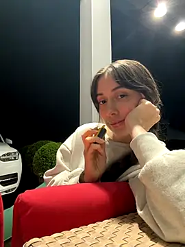 Snapshot of emiliasommer chatting on 09-26-25, 08:24 emiliasommer online show from 09-26-25, 08:24