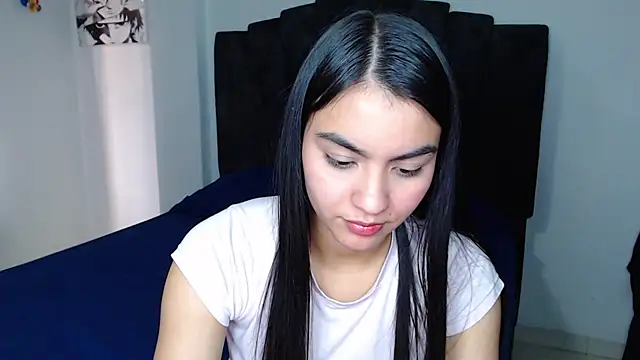 Snapshot of Ariel_Zeo1 chatting on 07-15-26, 07:30 Ariel Zeo1 online show from 07-15-26, 07:30