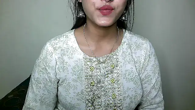 Snapshot of Princess_noorjahan chatting on 12-11-24, 06:20 Princess noorjahan online show from 12-11-24, 06:20