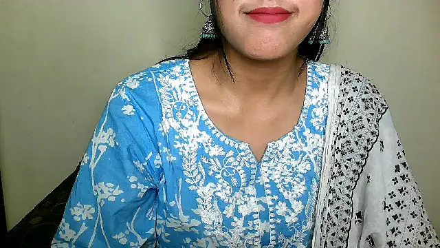 Snapshot of Princess_noorjahan chatting on 12-30-24, 06:16 Princess noorjahan online show from 12-30-24, 06:16