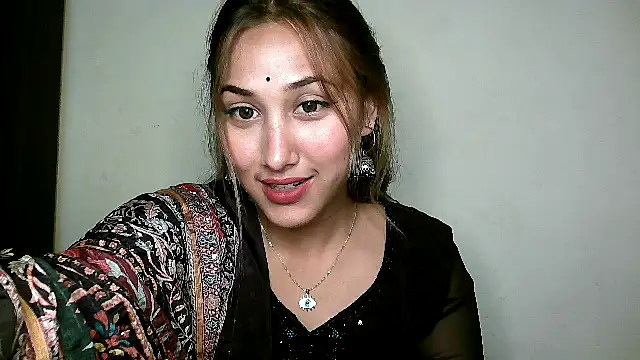 Snapshot of Princess_noorjahan chatting on 03-02-25, 07:12 Princess noorjahan online show from 03-02-25, 07:12