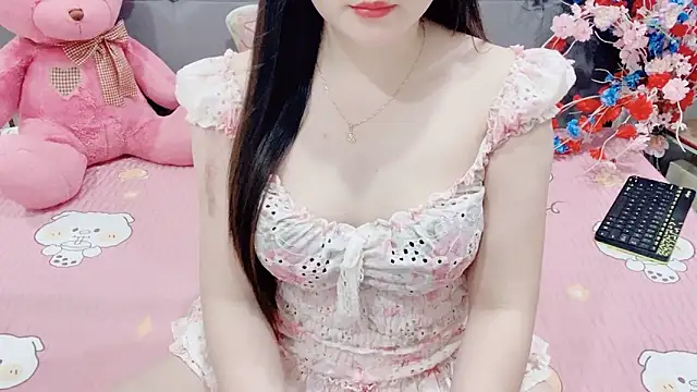 Funikio online show from 12-21-25, 03:24