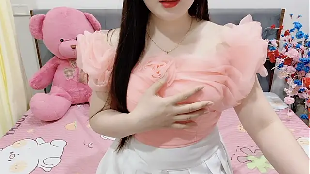 Funikio online show from 04-05-26, 01:58