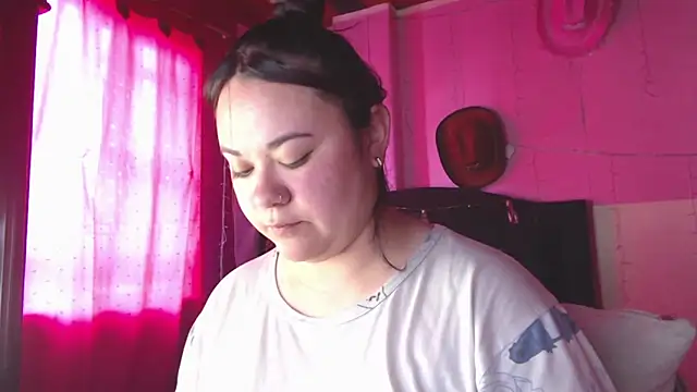 NikkiRous  online show from 02-26-26, 07:13