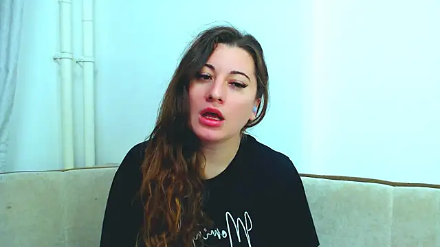 Helen Adams  online show from 12-26-24, 04:43