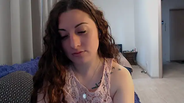 Snapshot of Helen_Adams_ chatting on 06-27-26, 05:56 Helen Adams online show from 06-27-26, 05:56