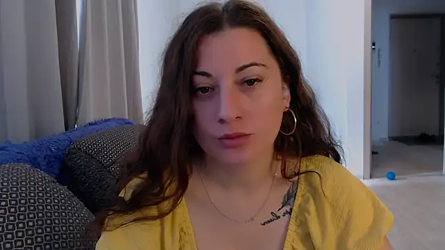 Snapshot of Helen_Adams_ chatting on 07-09-26, 05:44 Helen Adams online show from 07-09-26, 05:44