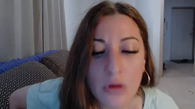 Snapshot of Helen_Adams_ chatting on 07-20-26, 10:39 Helen Adams online show from 07-20-26, 10:39