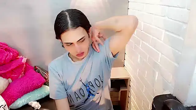 Daniela Pink  online show from 11-04-25, 08:19