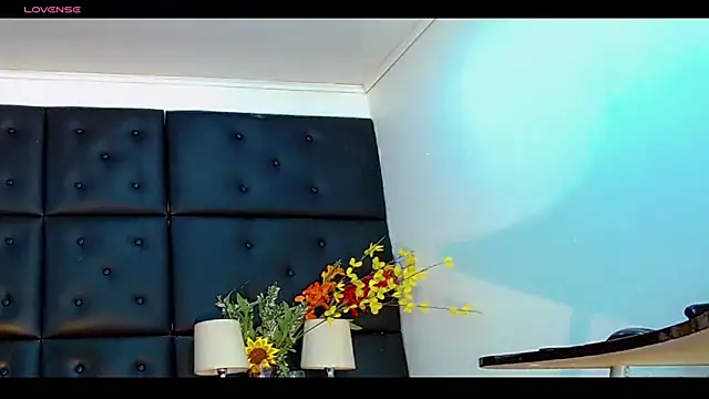 Snapshot of Daniela_Pink_ chatting on 06-21-26, 08:11 Daniela Pink online show from 06-21-26, 08:11