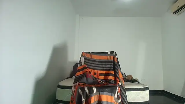 Snapshot of barbara_anal_squirt_ chatting on 06-25-26, 05:12 barbara anal squirt online show from 06-25-26, 05:12