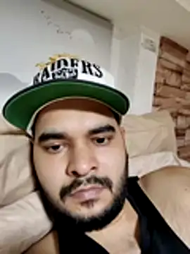 Snapshot of Magicman09@xh chatting on 03-03-26, 06:41 Magicman09xh online show from 03-03-26, 06:41