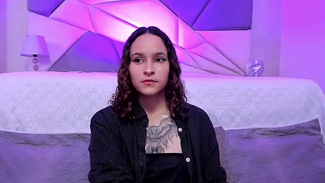 AnnyThompson  online show from 12-22-24, 09:09