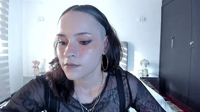 AnnyThompson  online show from 03-11-26, 10:05