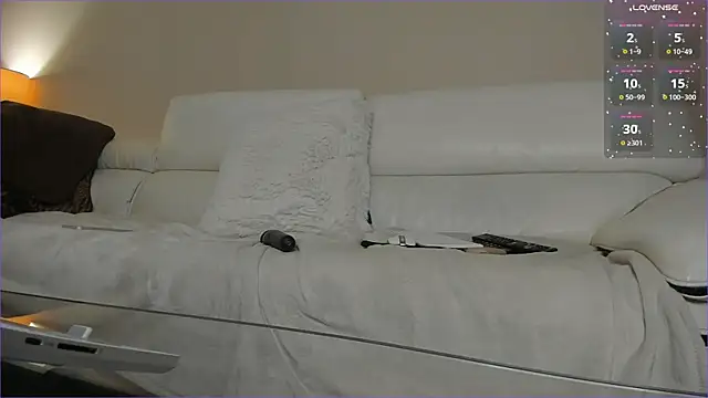 xqueenyasmine online show from 02-01-25, 05:49